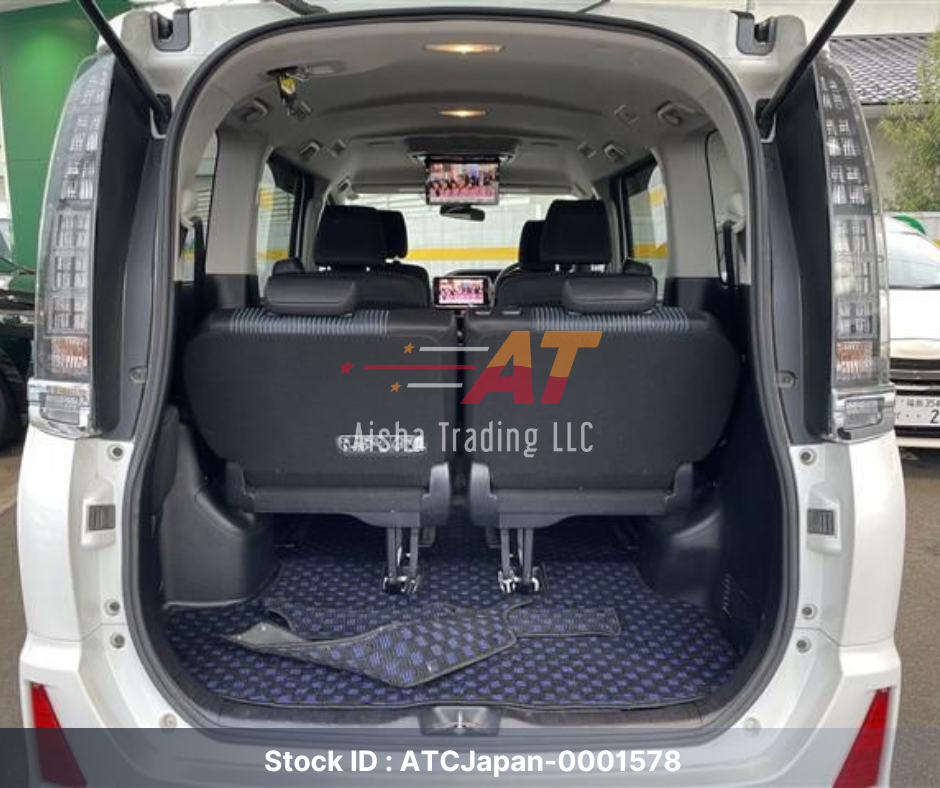 2017 Toyota Voxy